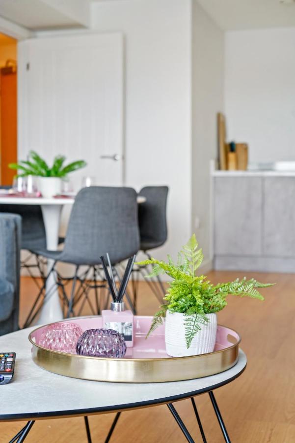 Stunning 2 Bedroom Apartment Leeds  Dış mekan fotoğraf